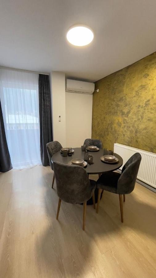 דירות Zepce Apartman Lux מראה חיצוני תמונה