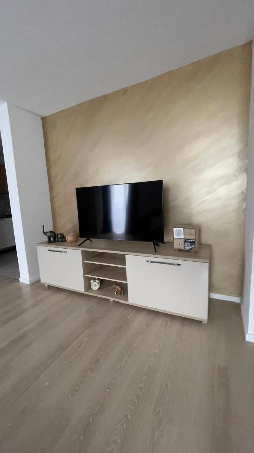 דירות Zepce Apartman Lux מראה חיצוני תמונה